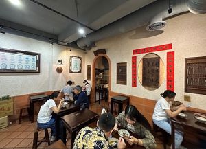 Indoor seating  at Cedar Beancurd - 杉味豆花 in Taipei