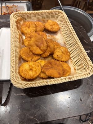   at Sumanxiang Vegetarian Cafeteria Suyan - 素满香素食自助餐厅·素宴 民乐园店 in Xian