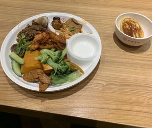   at Sumanxiang Vegetarian Cafeteria Suyan - 素满香素食自助餐厅·素宴 民乐园店 in Xian