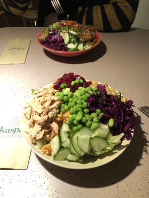 Bowls (customized in front / Thai bowl in back)  at Kaspar Schmauser in Leipzig