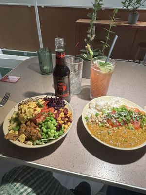 Mexican superbowl, peanut curry, strawberry mint lemonadee  at Kaspar Schmauser in Leipzig