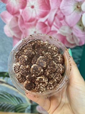   at Green M'ama in Naples