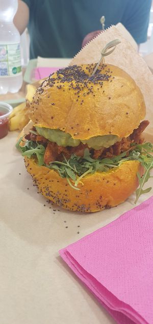  at Green M'ama in Naples