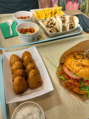  at Green M'ama in Naples