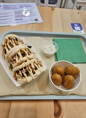  at Green M'ama in Naples