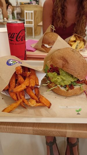  at Green M'ama in Naples