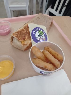  at Green M'ama in Naples