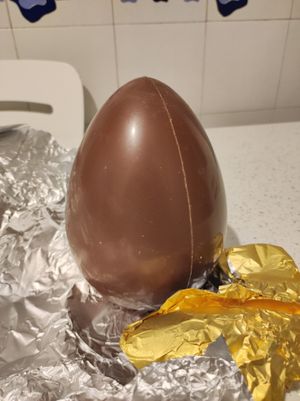Homemade Vegan Milk Chocolate Easter Egg at Green M'ama in Naples
