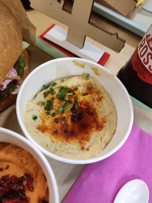  at Green M'ama in Naples