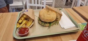  at Green M'ama in Naples