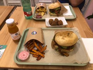  at Green M'ama in Naples