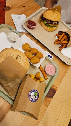  at Green M'ama in Naples