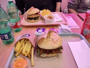 Buns at Green M'ama in Naples