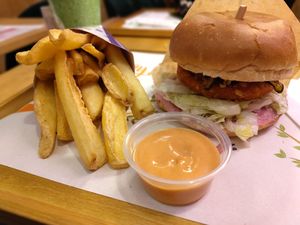  at Green M'ama in Naples