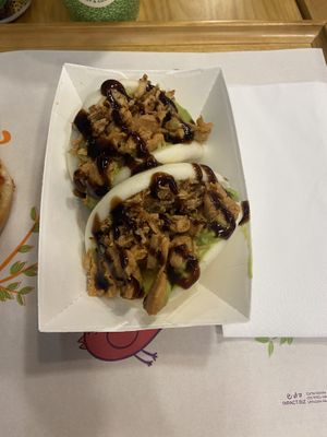 Bao salmon   at Green M'ama in Naples