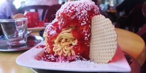 Mango/Raspberry Spaghetti ice (Order without cream!) at Cafe Cortina  in Friedberg