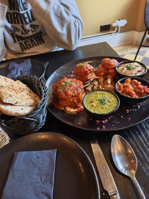 Appetizer plate at memán restaurant in Hamburg