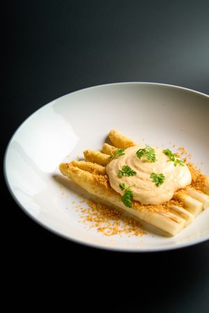 Beelitz asparagus ca. 300g
// Hollandaise, miso, chervil
 at Crackers in Berlin