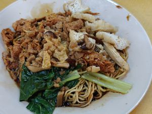 wanton noodles. very nice!
 at Chen Ee Vegetarian Food 正一素食 in Ipoh