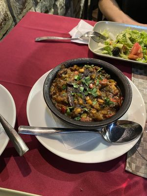 Stuffed aubergines at Zonja Gjene in Berat