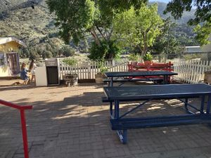 the courtyard at El Tesoro in Frazier Park