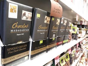 Organic black chocolate  at ChocoLATITUDES in Paris
