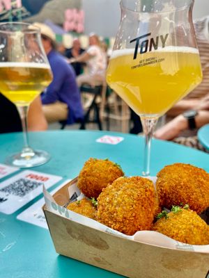 Pop-up Gentse Feesten aan St. Baafs at OhMA Gent in Ghent