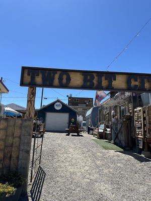 Two Bit City Fd Truck Lot entrance   at Local Advice - Maybe closed in Gardiner