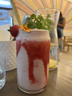   at Savage Cafe in Carqueiranne