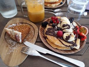  at Savage Cafe in Carqueiranne