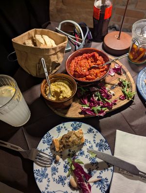 Vegan charcuterie board at Le Barrique in Prato