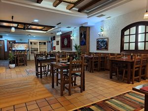 Interior at Curry House in Ourense