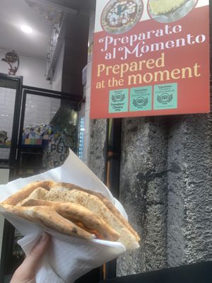   at 'A Puteca d' 'a Pizza in Naples