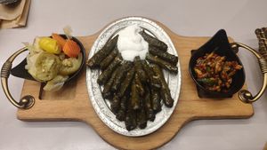 Vegane Sarma (Joghurt auf diesem Bild nicht) at İdil Mantı Evi in Izmir