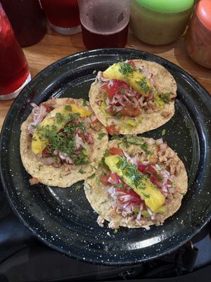 veggie taco (sin questo)'  at Los Tacos del Gordo in Cartagena