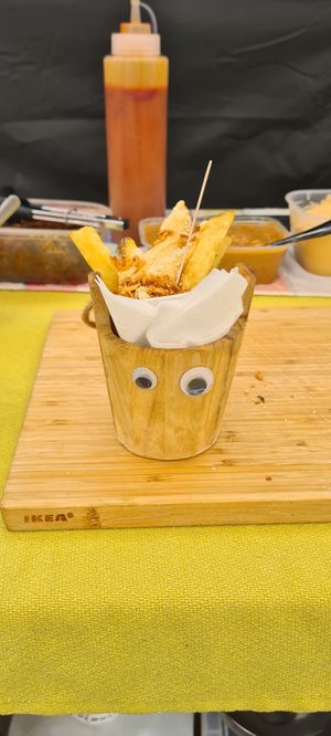 Tinee cone for kids and tasters.
Fully loaded with cheeze sauce at FoodEdd in Faversham