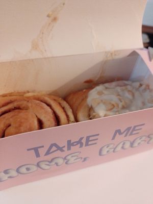 Cinamon und macadamia at Cinnamood in Aachen