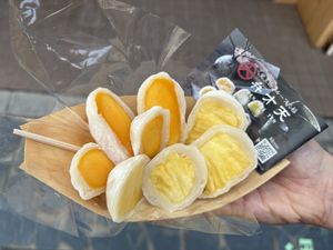 Vegan Mango and Pinapple Mochi  at Ben Zai Ten in Nara