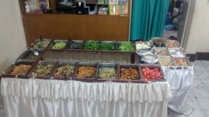 buffet - sticky rice and some smaller things not shown at Han Ahaan J in Vientiane