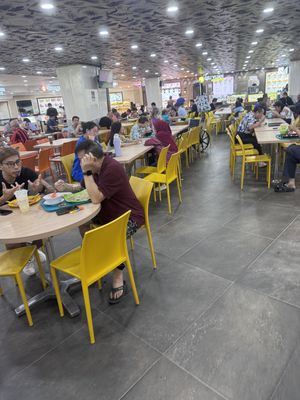 Seating   at Vegetarian - NUH Main Bldg in Central Singapore