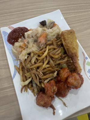 Lunch   at Vegetarian - NUH Main Bldg in Central Singapore