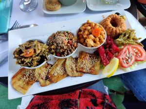 Mezze vegan at La Mouette in Liege