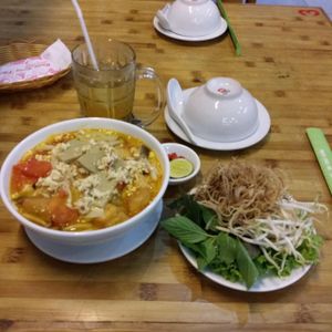 Bun rieu with accompanying vegetables (40.000 vnd) at Huong Sen - Bui Vien in Ho Chi Minh City