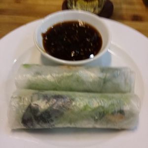 Spring rolls (10.000 vnd each) at Huong Sen - Bui Vien in Ho Chi Minh City