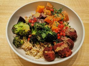  at Wild Bowls - Seefeldstrasse in Zurich