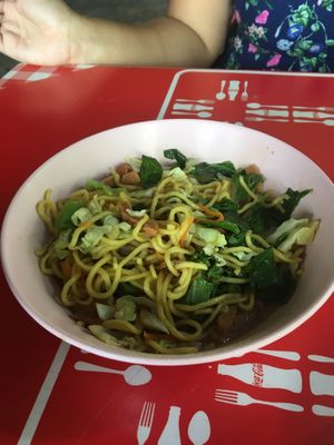 Yellow fried noodles at Nong J - ร้านน้องเจ in Phuket