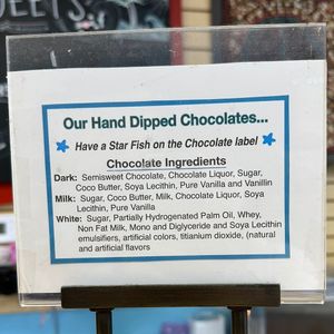 clear signage listing ingredients   at Beach Sweets in San Diego