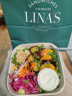 Falafel hummus salad at LINA'S  in Incheon