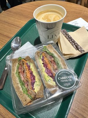   at LINA'S  in Incheon