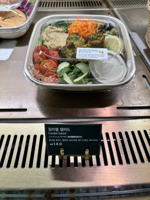   at LINA'S  in Incheon